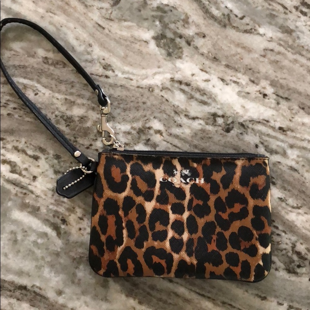 Coach wristlet wallet